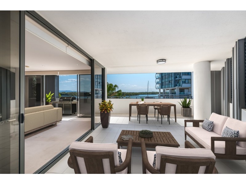 2204/1 Marina Promenade, Paradise Point QLD 4216