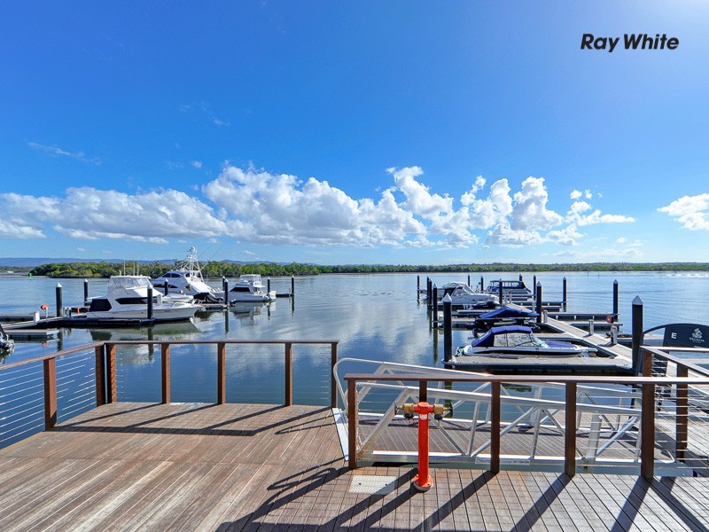 2204/1 Marina Promenade, Paradise Point QLD 4216