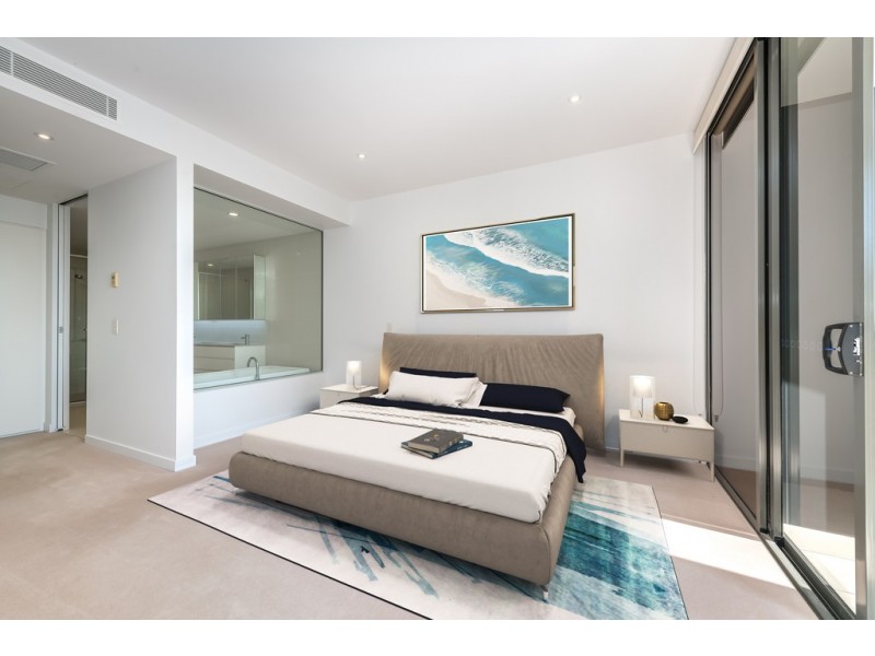 2204/1 Marina Promenade, Paradise Point QLD 4216