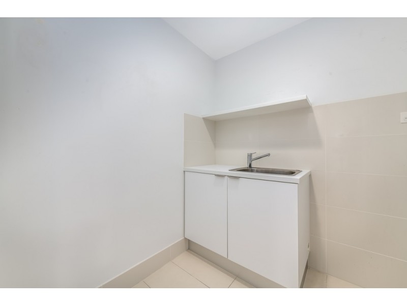 2204/1 Marina Promenade, Paradise Point QLD 4216