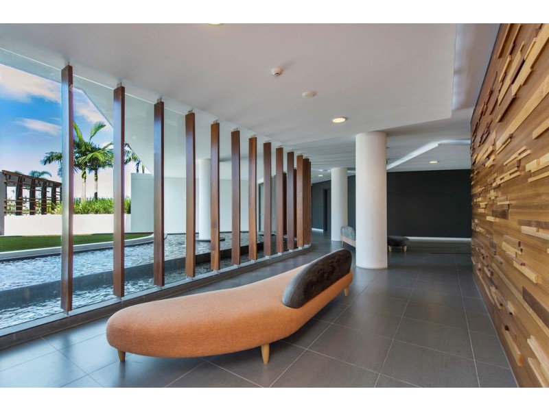 2204/1 Marina Promenade, Paradise Point QLD 4216