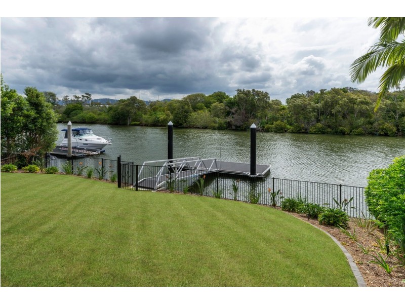 2340 Cressbrook Drive, Hope Island QLD 4212