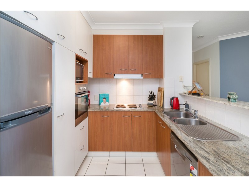 7002 Phoenix Palms Drive, Hope Island QLD 4212