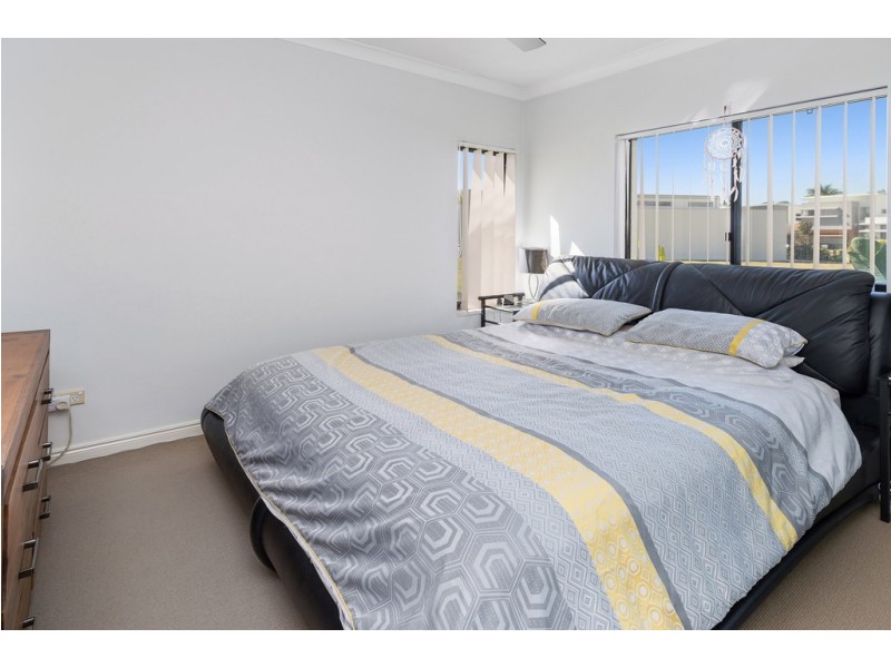 7002 Phoenix Palms Drive, Hope Island QLD 4212