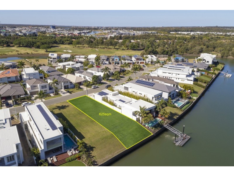 7628 Fairway Boulevard, Hope Island QLD 4212