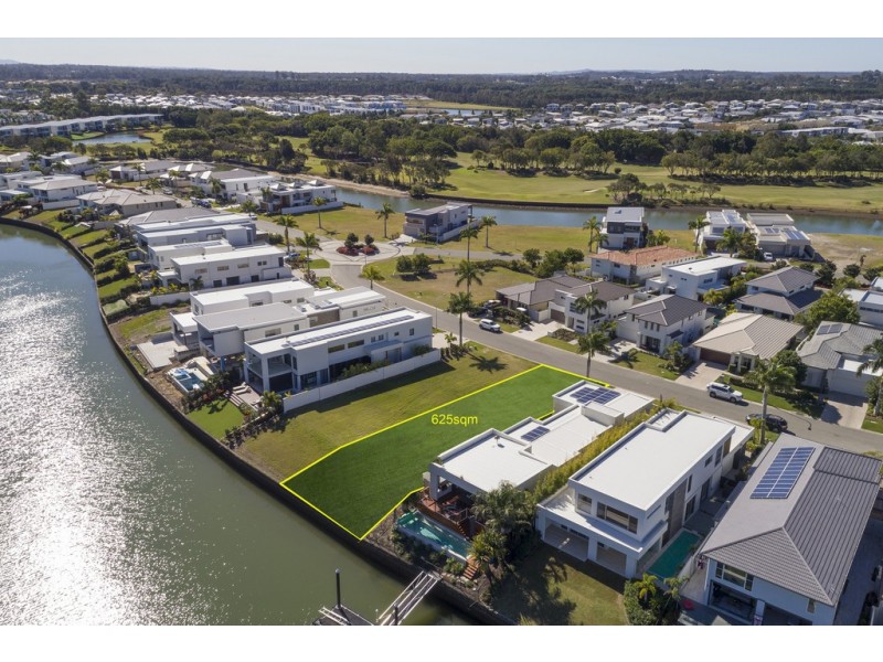 7628 Fairway Boulevard, Hope Island QLD 4212