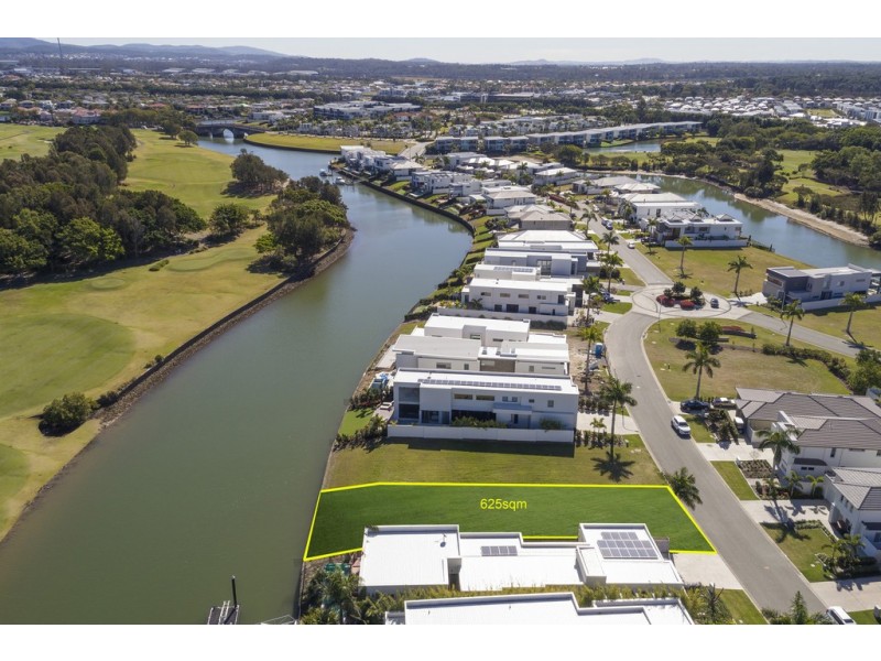 7628 Fairway Boulevard, Hope Island QLD 4212