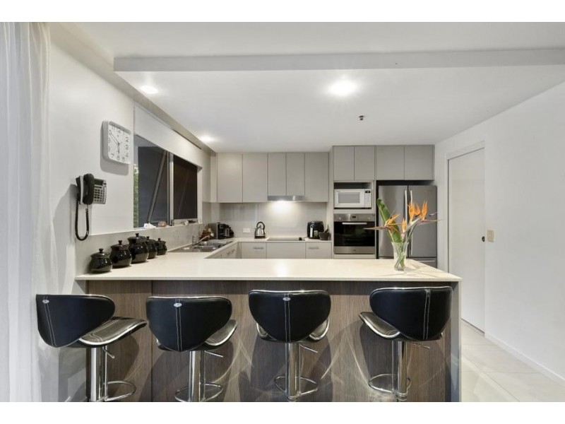 3102/2 Activa Way, Hope Island QLD 4212