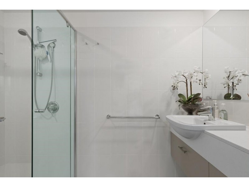 3102/2 Activa Way, Hope Island QLD 4212