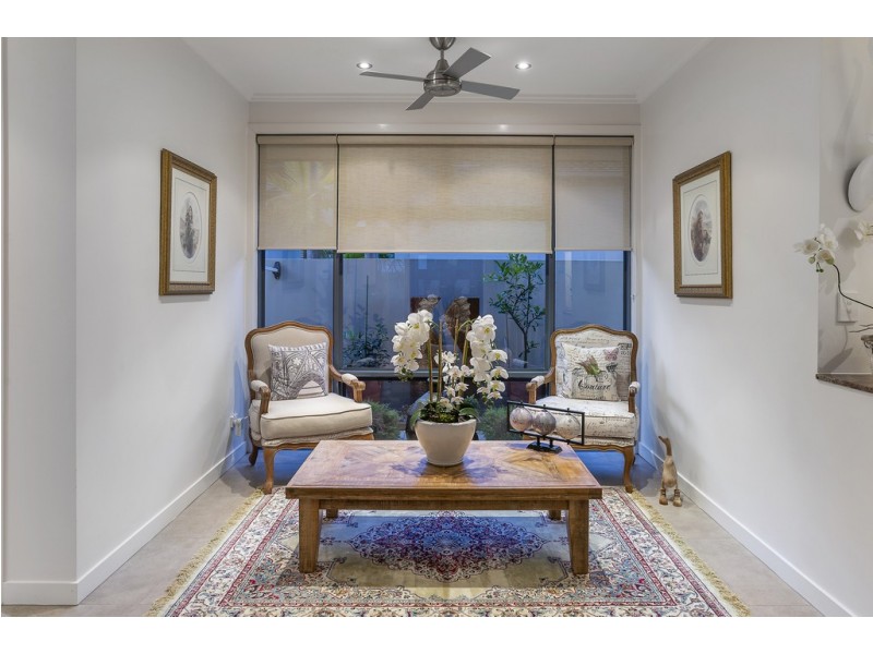 6056 Garda Avenue, Hope Island QLD 4212