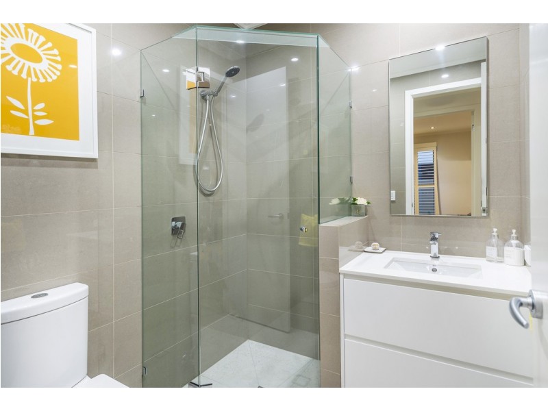 6056 Garda Avenue, Hope Island QLD 4212