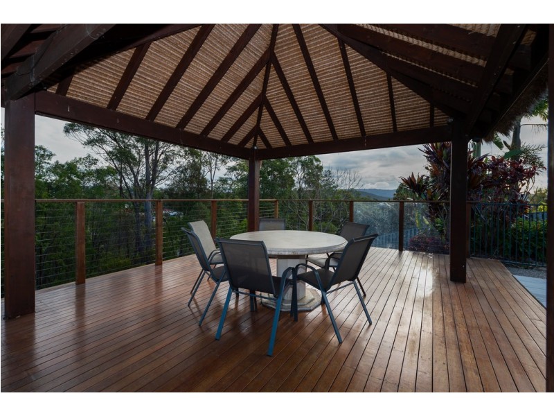 10 Huxley Court, Pacific Pines QLD 4211