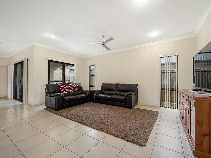 72/19 Santa Barbara Road, Hope Island QLD 4212
