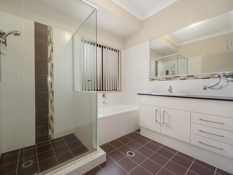 72/19 Santa Barbara Road, Hope Island QLD 4212