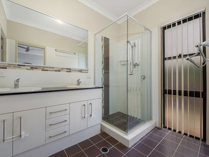 72/19 Santa Barbara Road, Hope Island QLD 4212