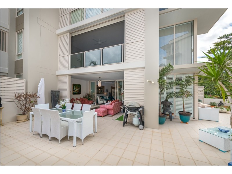 1718/1 Rialto Quay Drive, Hope Island QLD 4212