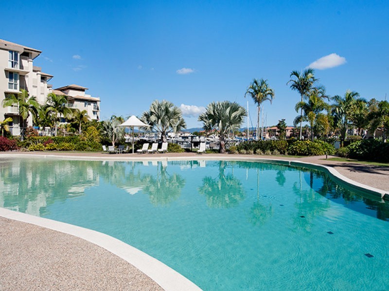 1718/1 Rialto Quay Drive, Hope Island QLD 4212