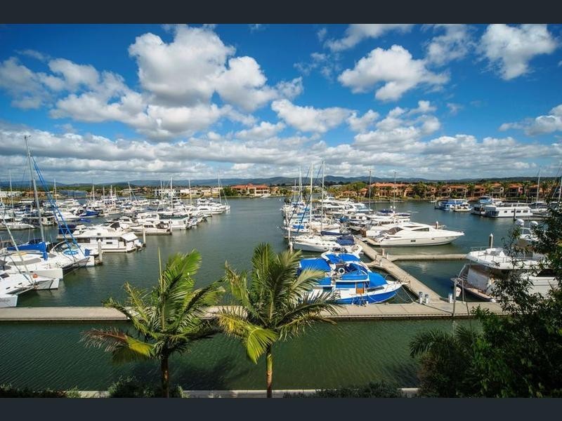 1718/1 Rialto Quay Drive, Hope Island QLD 4212