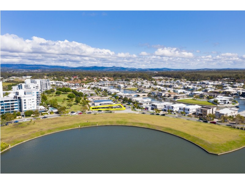 2 South Quay Drive, Biggera Waters QLD 4216