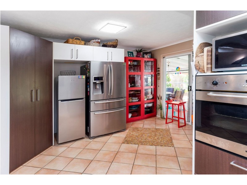 11 Eingana Street, Hope Island QLD 4212