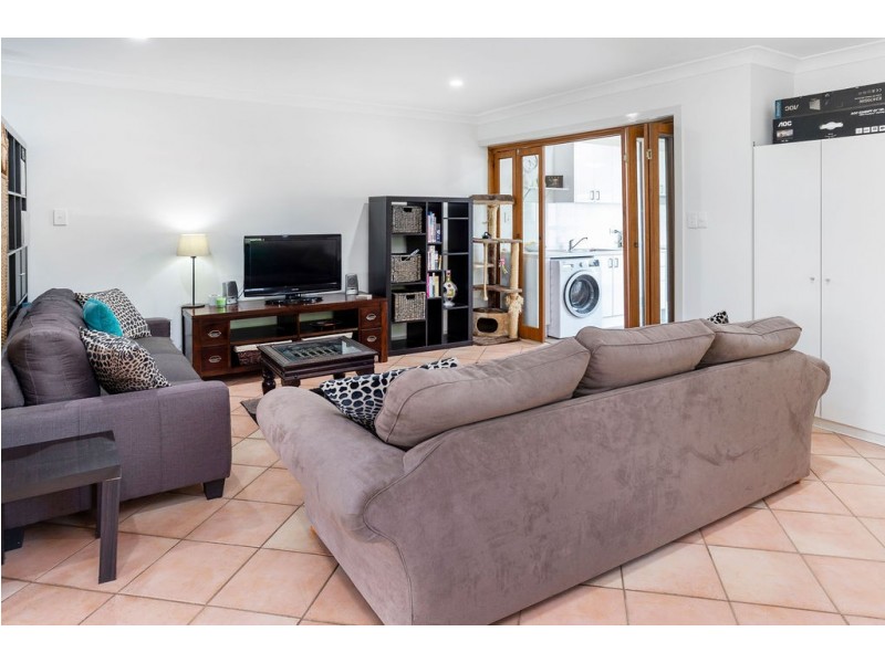 11 Eingana Street, Hope Island QLD 4212