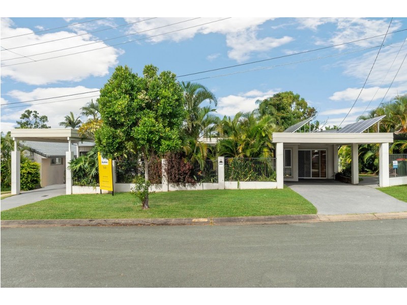 11 Eingana Street, Hope Island QLD 4212