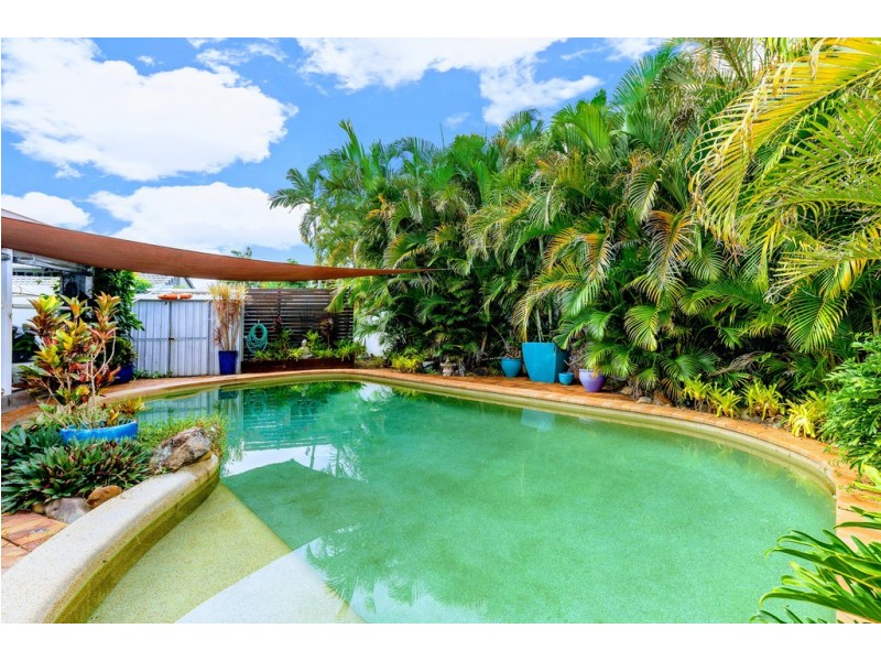 11 Eingana Street, Hope Island QLD 4212