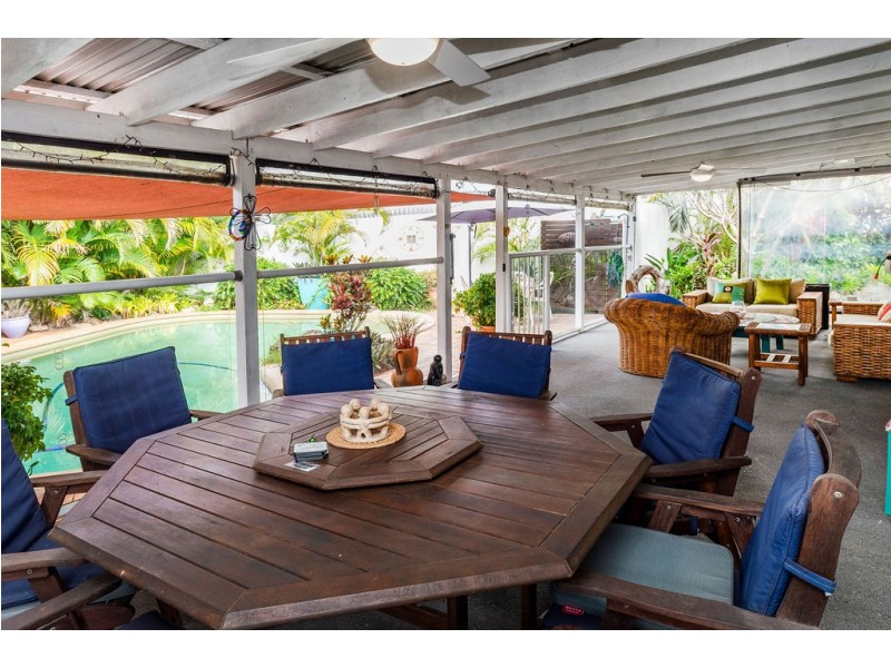 11 Eingana Street, Hope Island QLD 4212