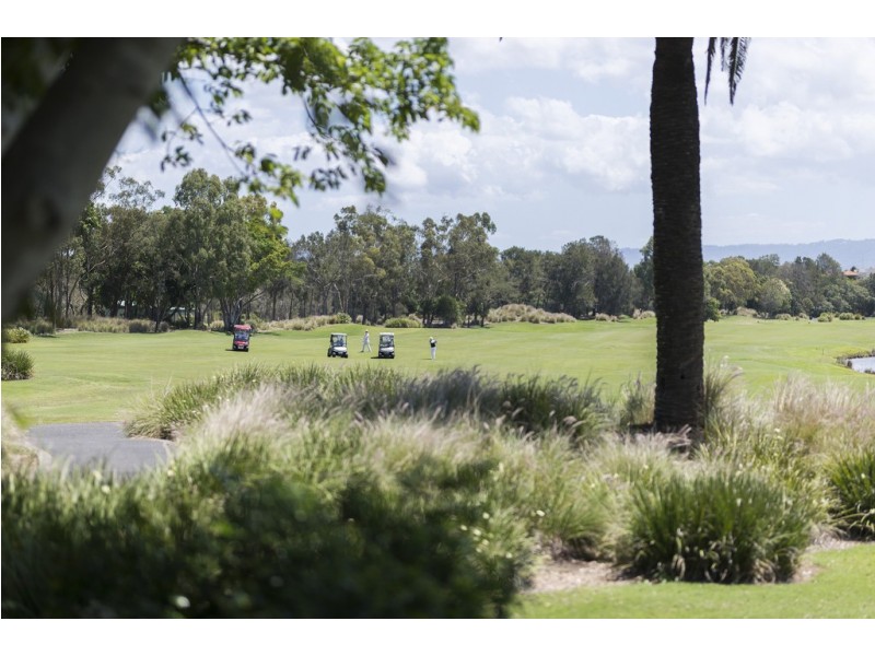 67/19 Santa Barbara Road, Hope Island QLD 4212