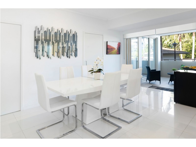 1736/1 Rialto Quay Drive, Hope Island QLD 4212