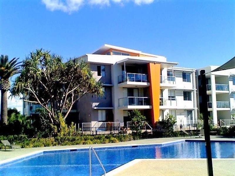 737/64-66 Sickle Avenue, Hope Island QLD 4212