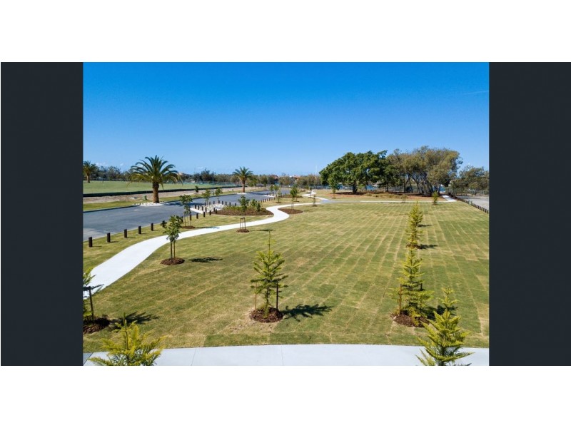 17 Killowill Avenue, Paradise Point QLD 4216