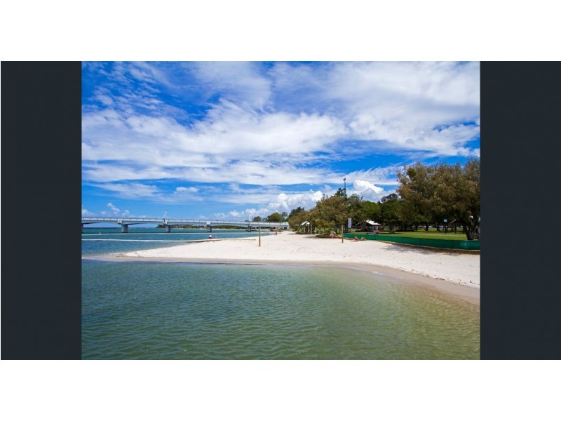 17 Killowill Avenue, Paradise Point QLD 4216