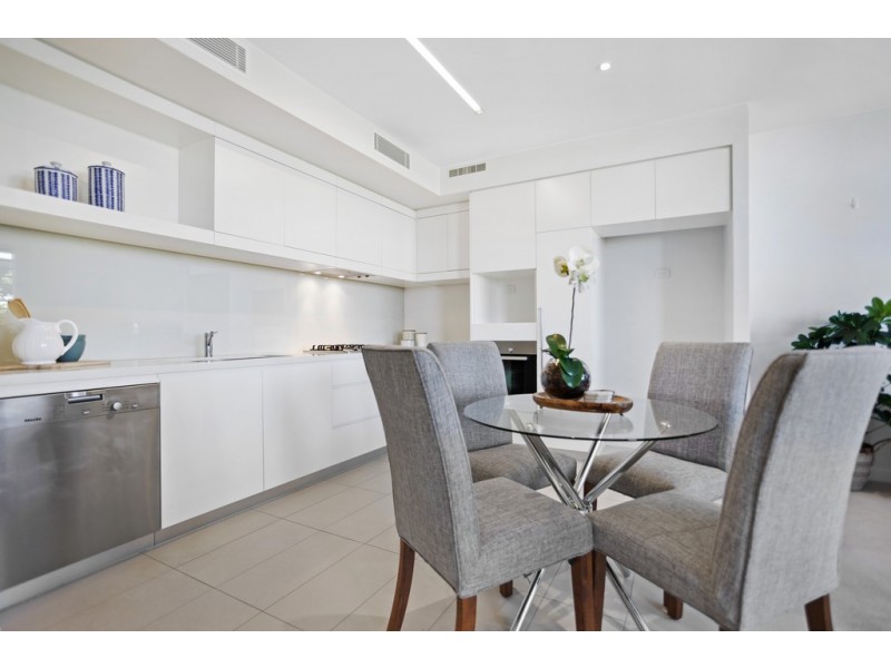 1202/1 Sunset Avenue, Paradise Point QLD 4216