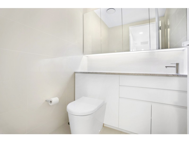 1202/1 Sunset Avenue, Paradise Point QLD 4216