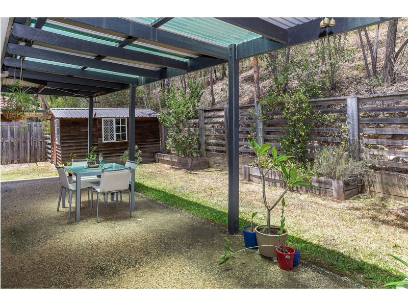 12 Winslow Court, Oxenford QLD 4210