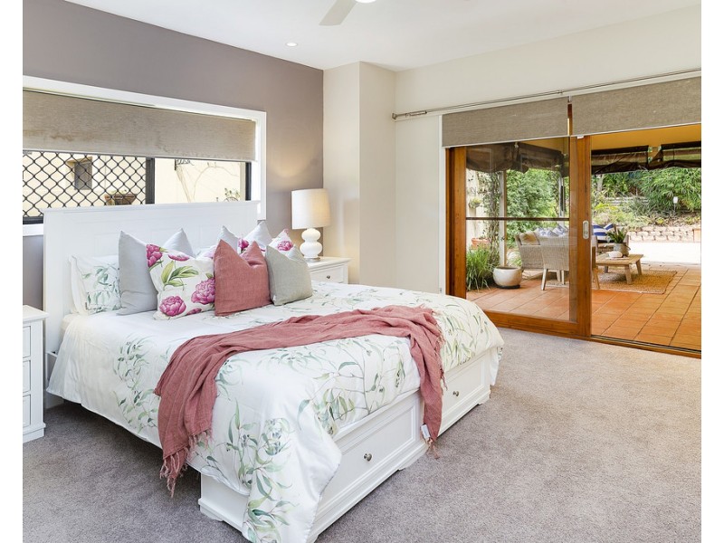 3297 Palladian Drive, Hope Island QLD 4212