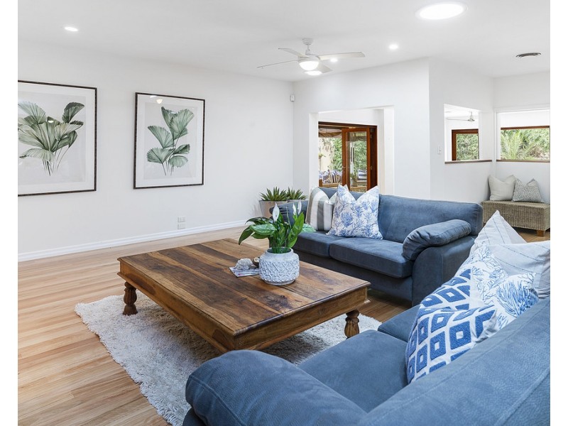 3297 Palladian Drive, Hope Island QLD 4212