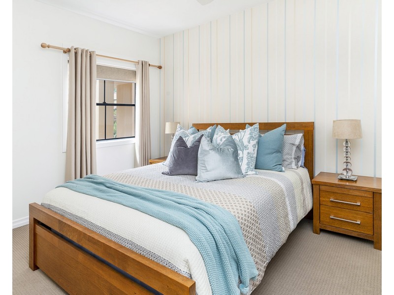 3297 Palladian Drive, Hope Island QLD 4212