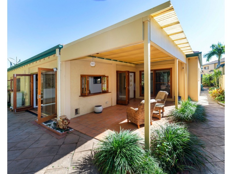3297 Palladian Drive, Hope Island QLD 4212