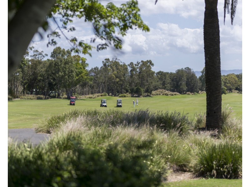 3297 Palladian Drive, Hope Island QLD 4212