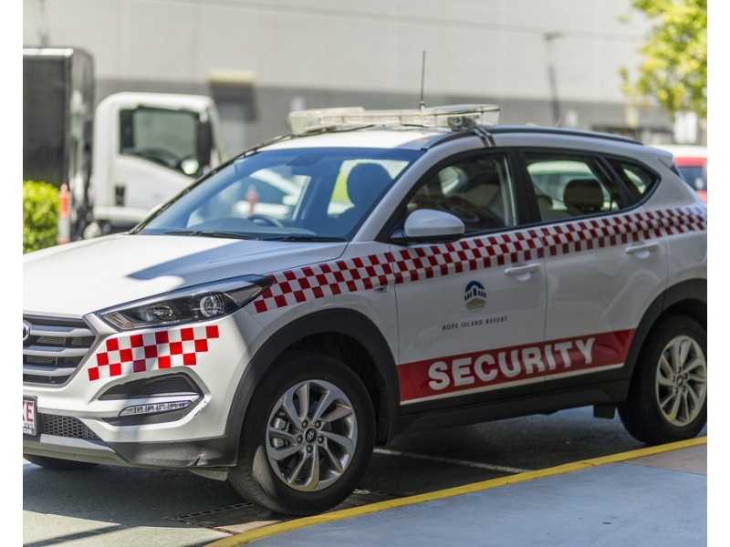 3297 Palladian Drive, Hope Island QLD 4212