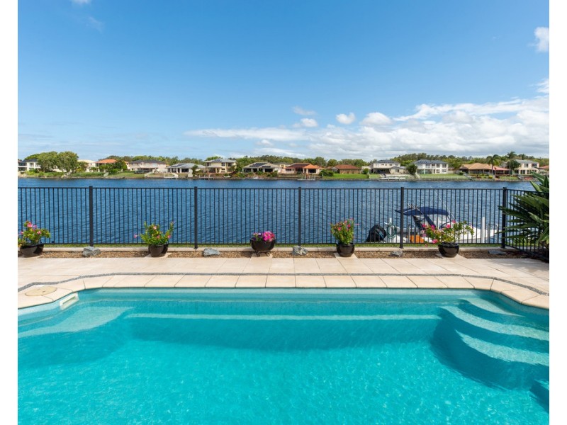37 Glenwater Crescent Monterey Keys, Helensvale QLD 4212