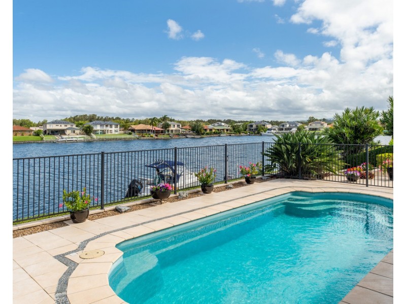 37 Glenwater Crescent Monterey Keys, Helensvale QLD 4212