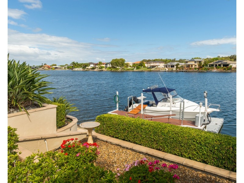 37 Glenwater Crescent Monterey Keys, Helensvale QLD 4212