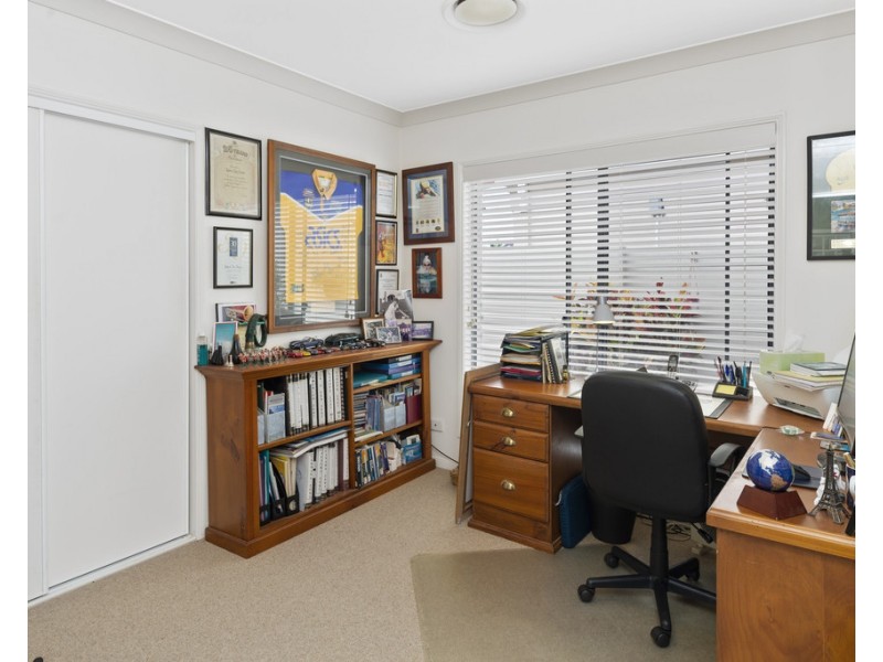 37 Glenwater Crescent Monterey Keys, Helensvale QLD 4212