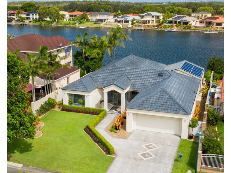 37 Glenwater Crescent Monterey Keys, Helensvale QLD 4212