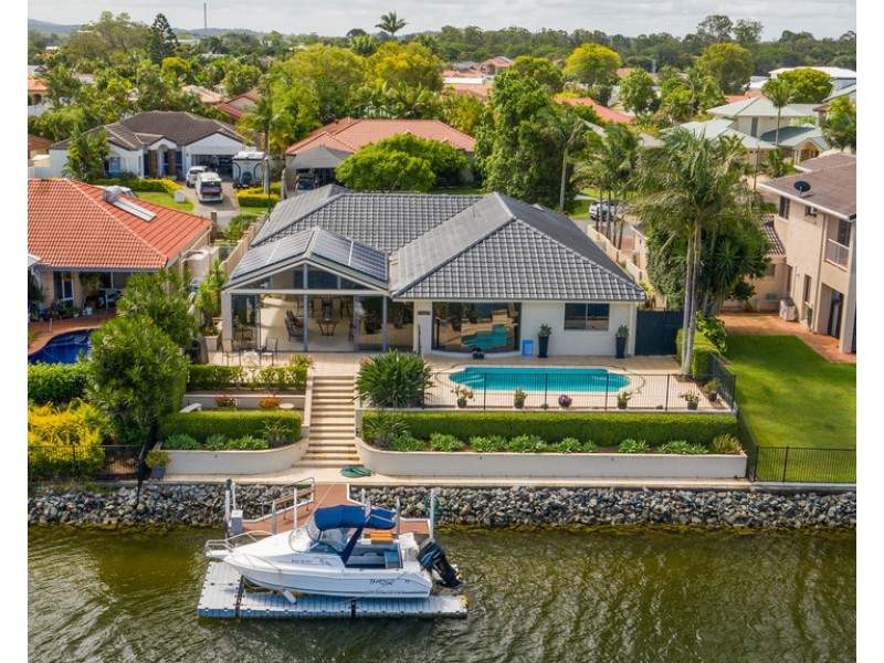 37 Glenwater Crescent Monterey Keys, Helensvale QLD 4212