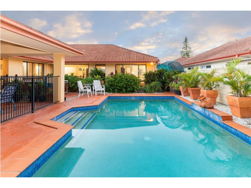 9 Parkwater Terrace, Helensvale QLD 4212