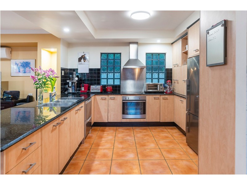 9 Parkwater Terrace, Helensvale QLD 4212